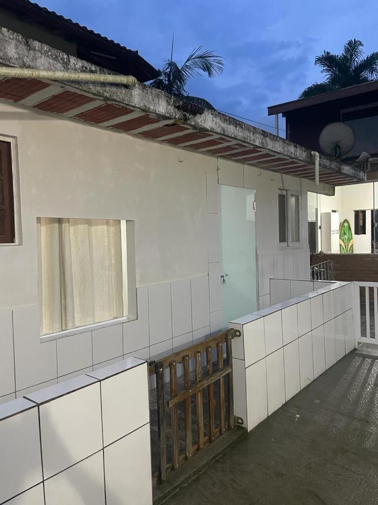 Suites Lesther Ubatuba Exteriér fotografie